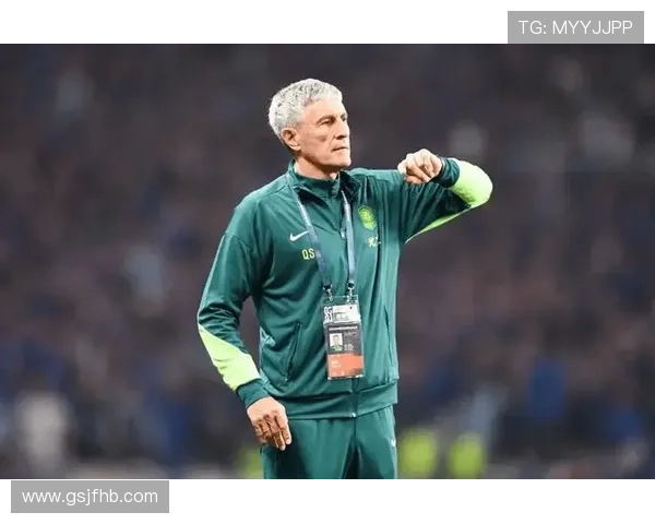 土耳其足球热潮中的明星球员是谁引发球迷热议