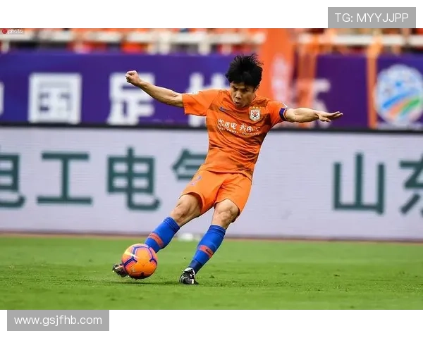 八零后足球明星的辉煌岁月与逐渐淡出的背影回顾