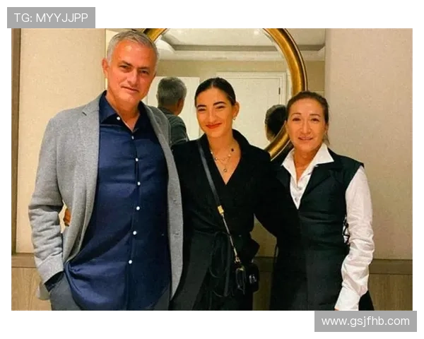 我国足球明星的妻子们：她们背后的故事与风采展现